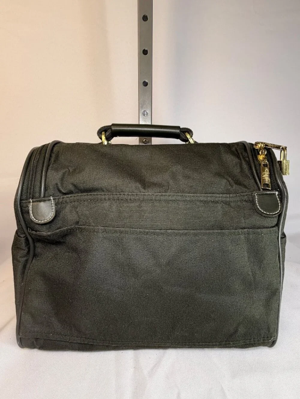 Diane Von Furstenberg DVF Black Canvas Travel Bag Toiletry Cosmetic Case Gold Lo